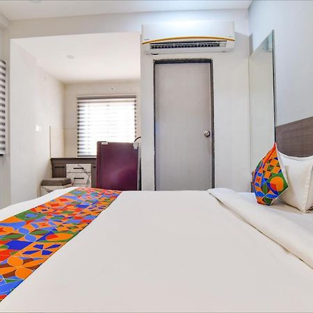 Fabhotel Dev'S Inn 印多尔 外观 照片