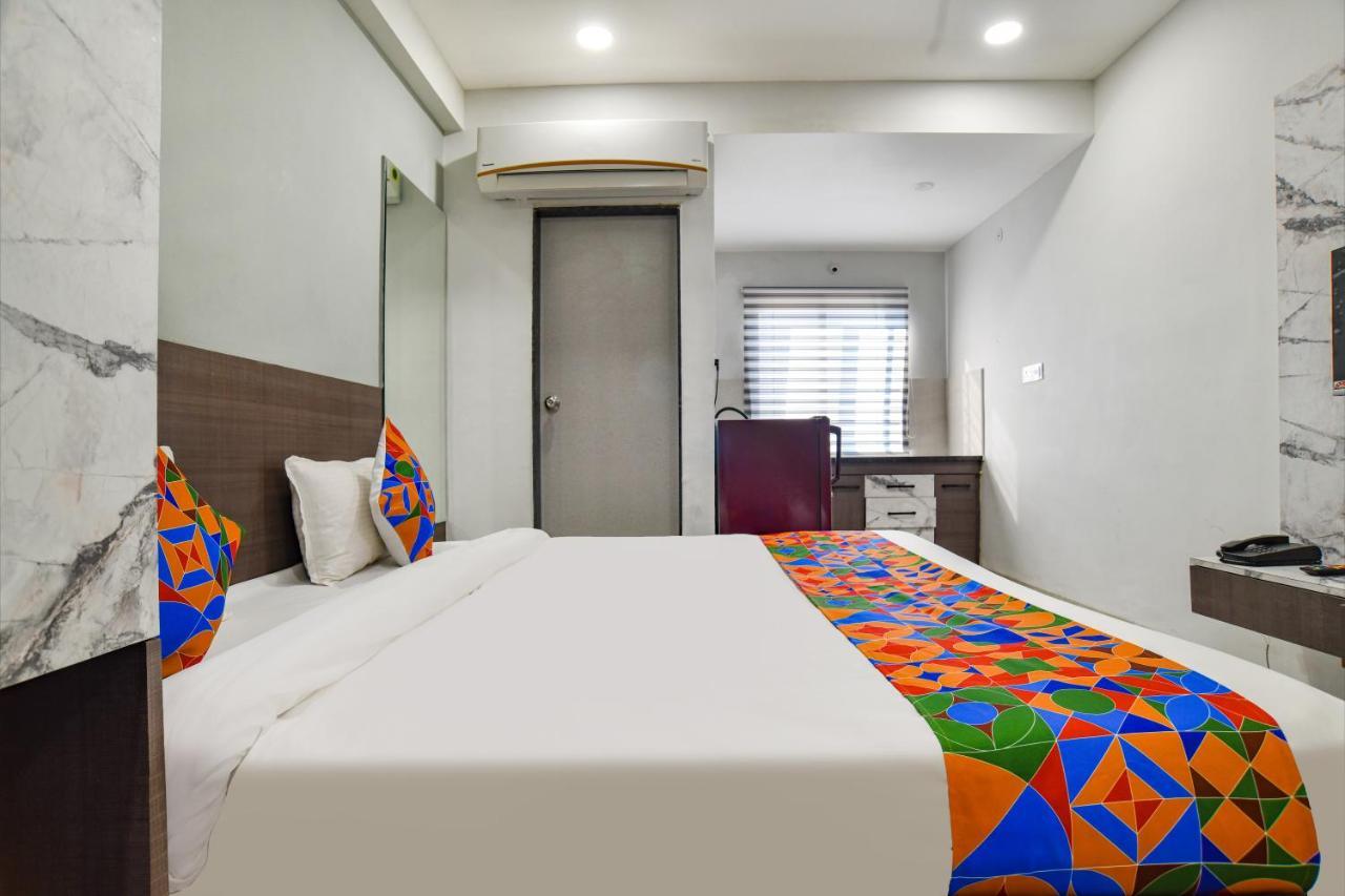 Fabhotel Dev'S Inn 印多尔 外观 照片