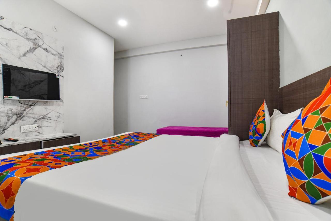 Fabhotel Dev'S Inn 印多尔 外观 照片