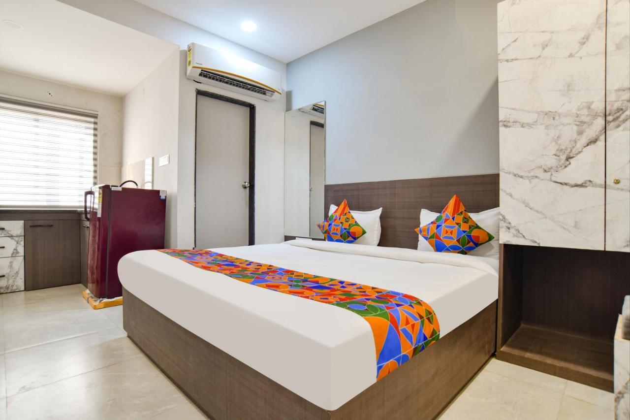 Fabhotel Dev'S Inn 印多尔 外观 照片